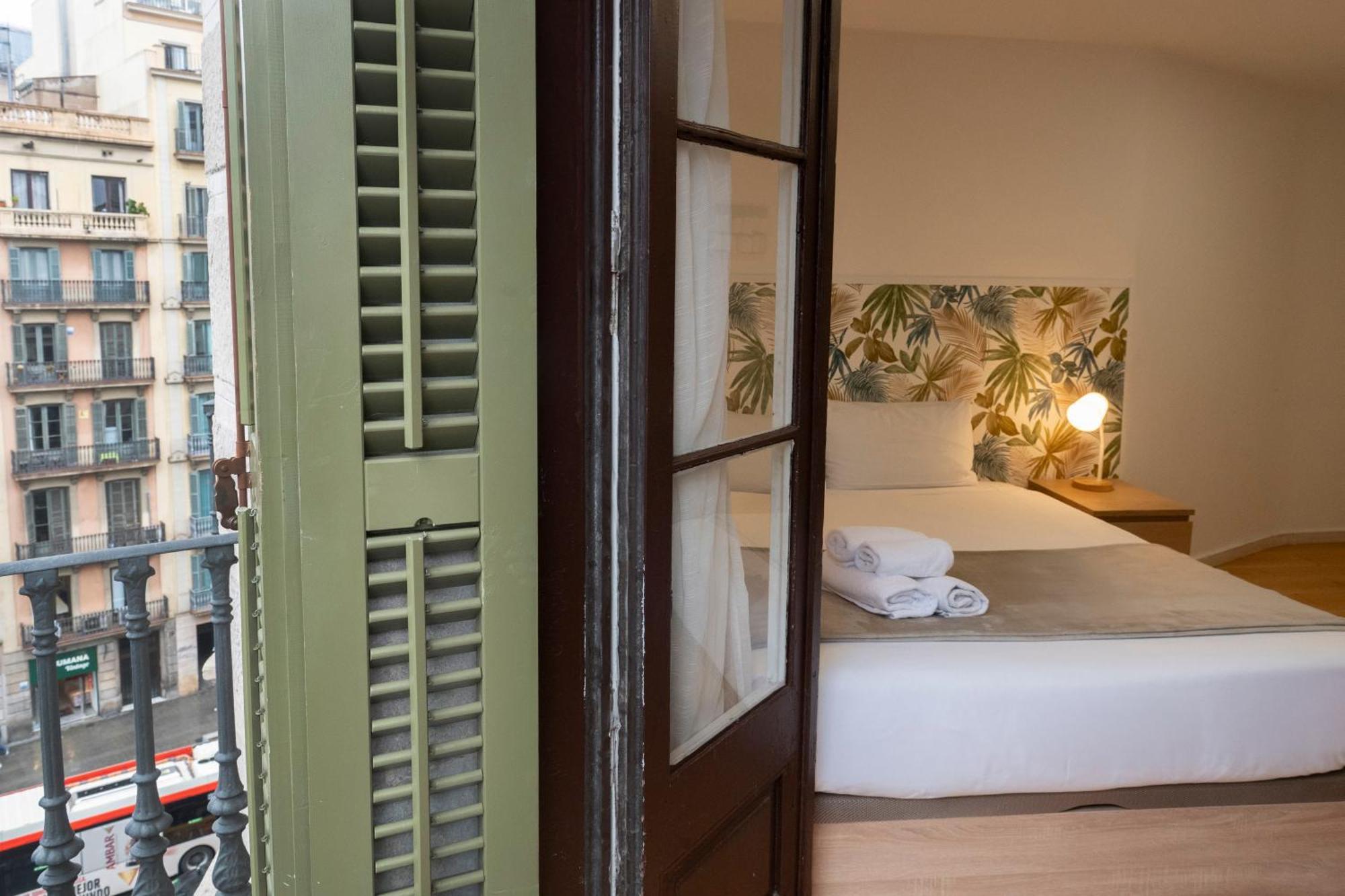 Be Barcelona Plaza Catalunya Apartment Exterior foto