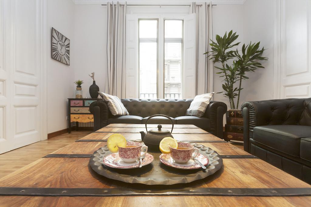 Be Barcelona Plaza Catalunya Apartment Exterior foto